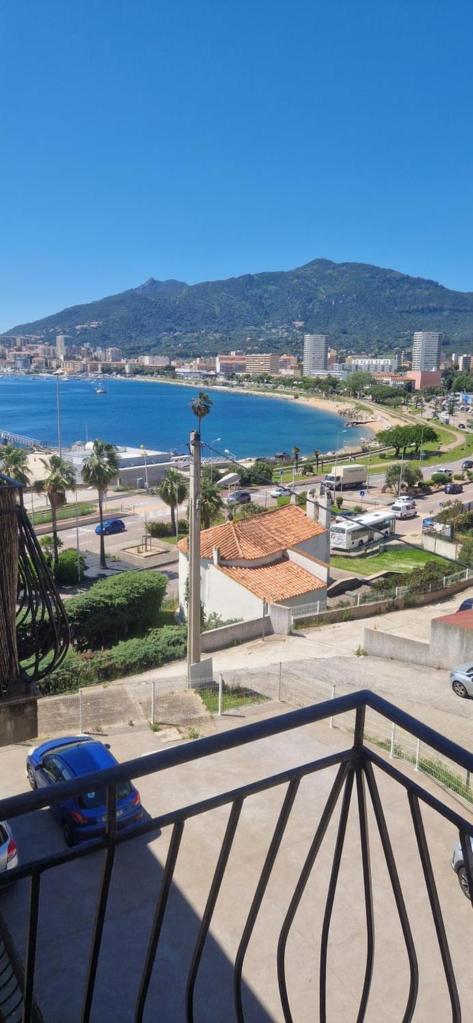 Magnifique Appartement Avec Balcon Vue Mer A L'Entree D'Ajaccio Ajaccio  Exterior foto
