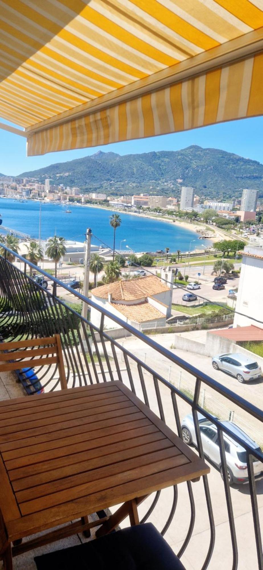 Magnifique Appartement Avec Balcon Vue Mer A L'Entree D'Ajaccio Ajaccio  Exterior foto